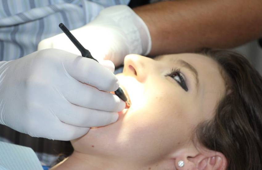 Root canal dentists